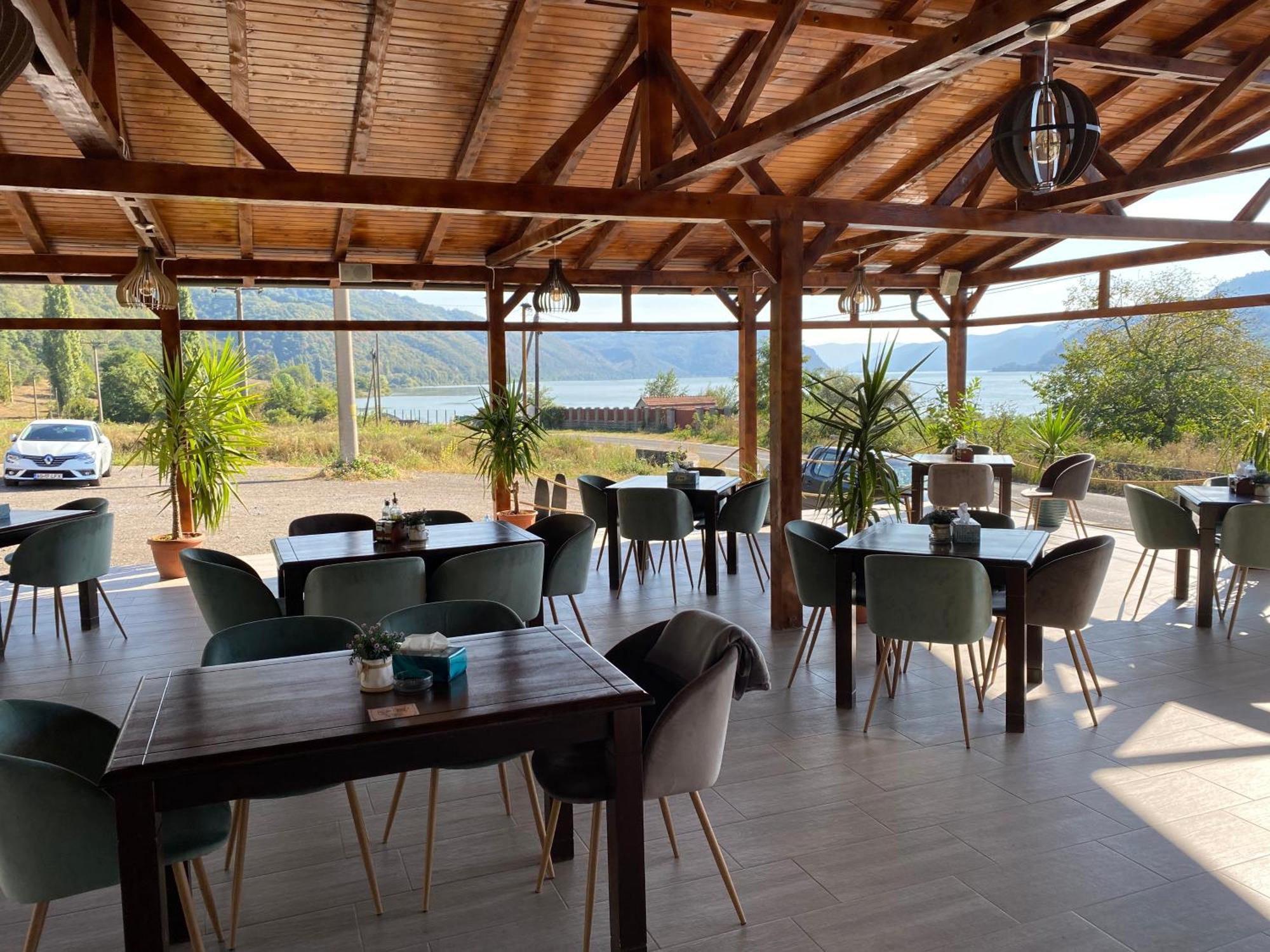 Clisura Dunarii - Pensiunea Casa Creta Liborajdea Buitenkant foto